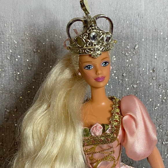 1997 Rapunzel Barbie - Picture 11 of 15